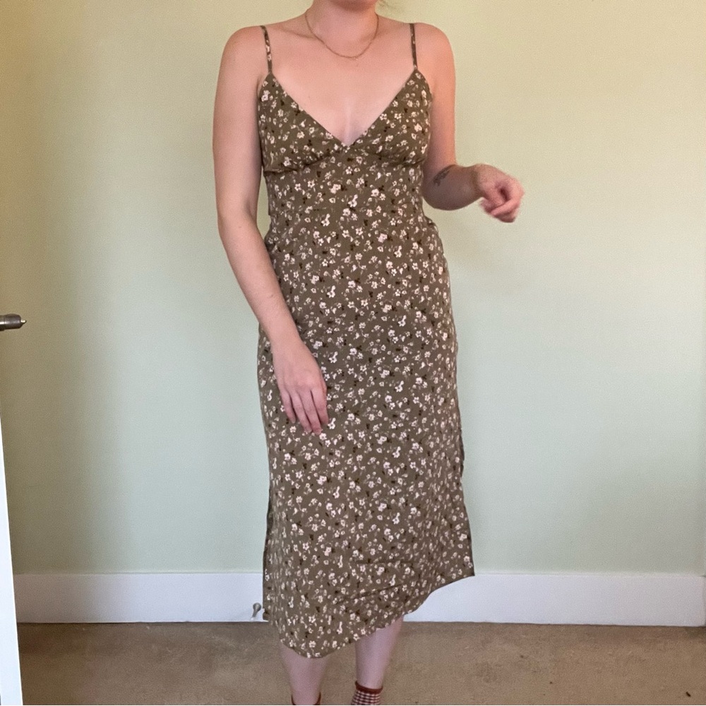 Forever 21 Olive Floral Midi Dress